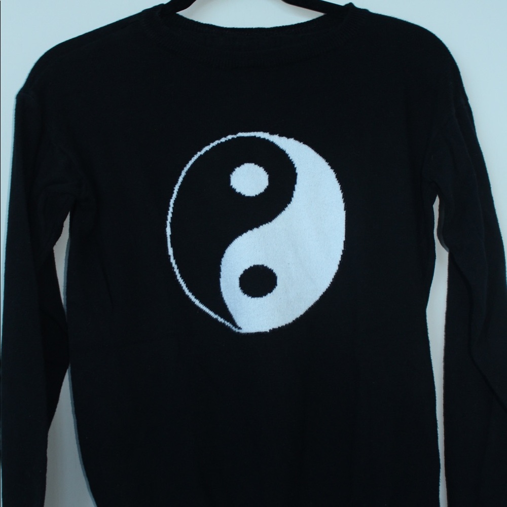 Yin Yang Cotton Brandy Melville Sweater